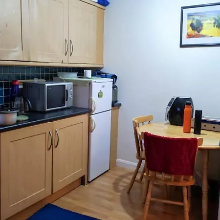 Budget-friendly Self-serve Lodging Rum i privatbostad Galway